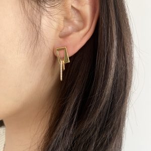 Golden Square Crystal Asymmetrical Earring E07
