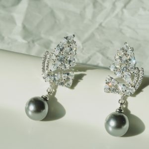 Gray Pearl Crystal Earring E04